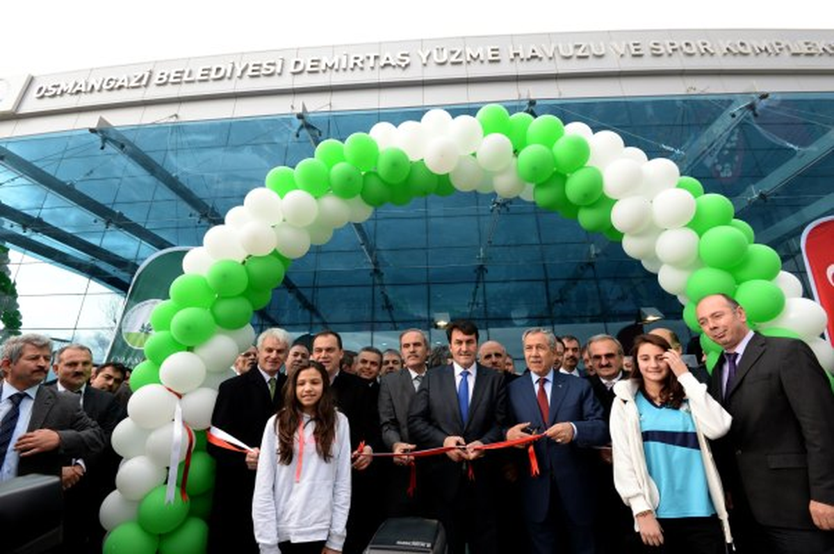 Demirtaş Yüzme Havuzu ve Spor Kompleksi, Törenle Açıldı