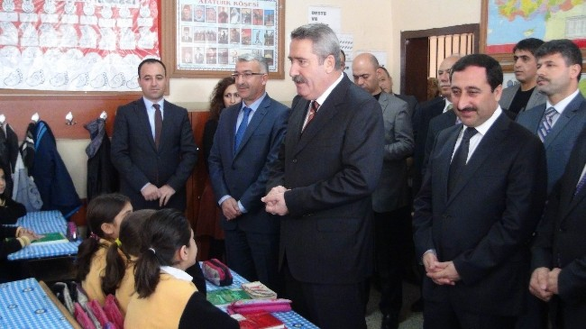 Diyarbakır\'da İkinci Dönemin İlk Ders Zili Çaldı