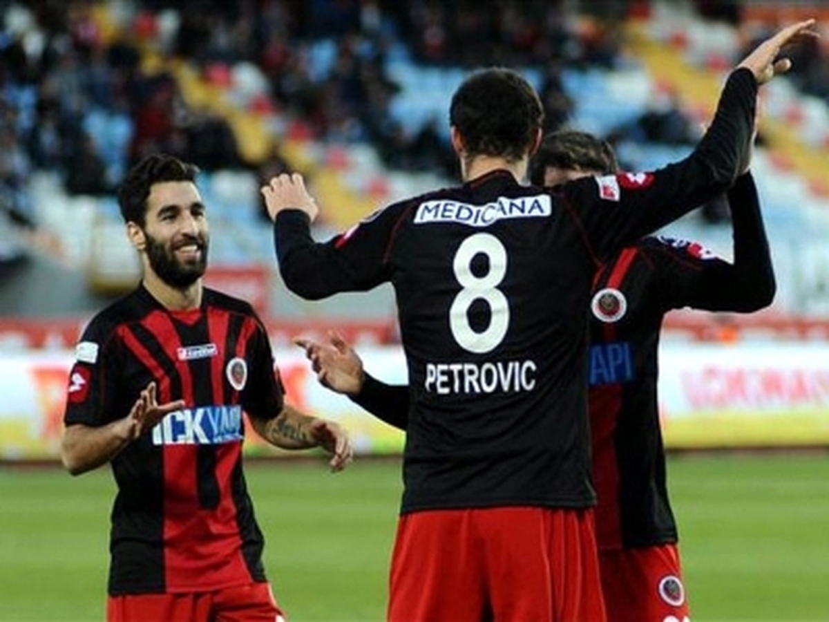 Futbol: Spor Toto Süper Lig