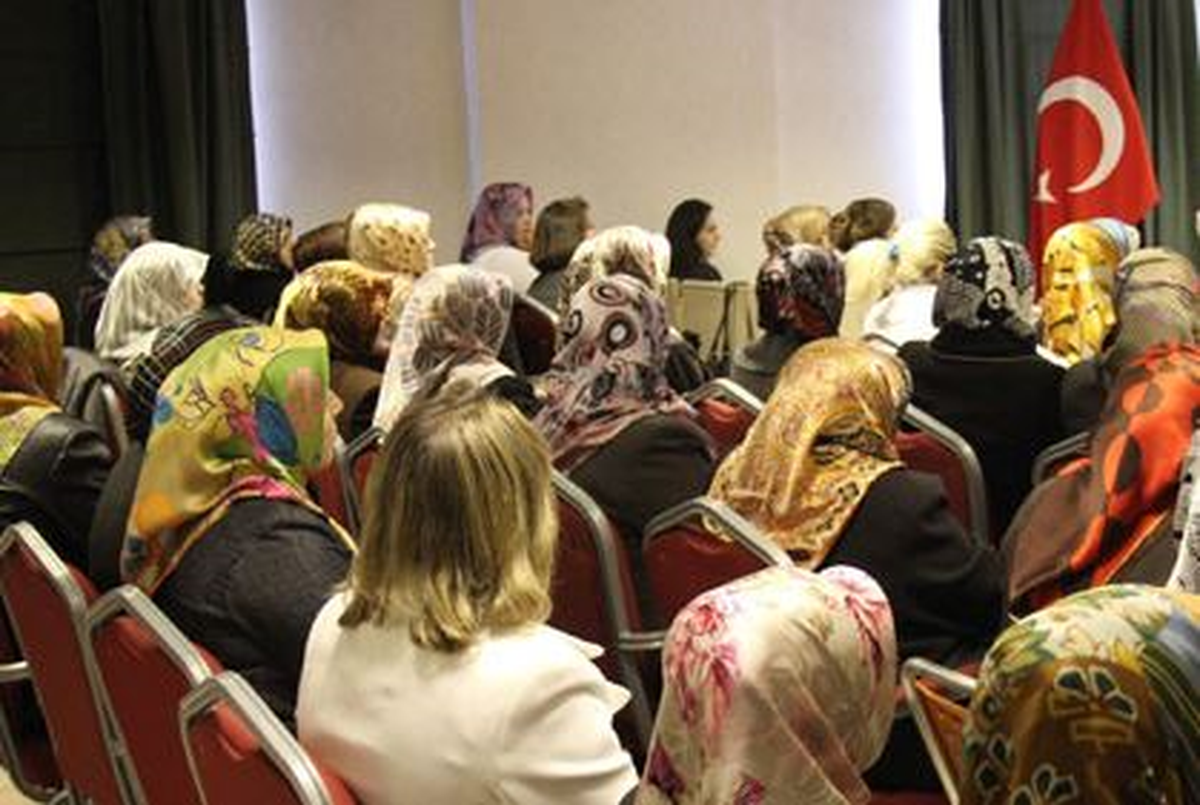 Kurtalan\'da "Kadının Toplumdaki Yeri" Paneli