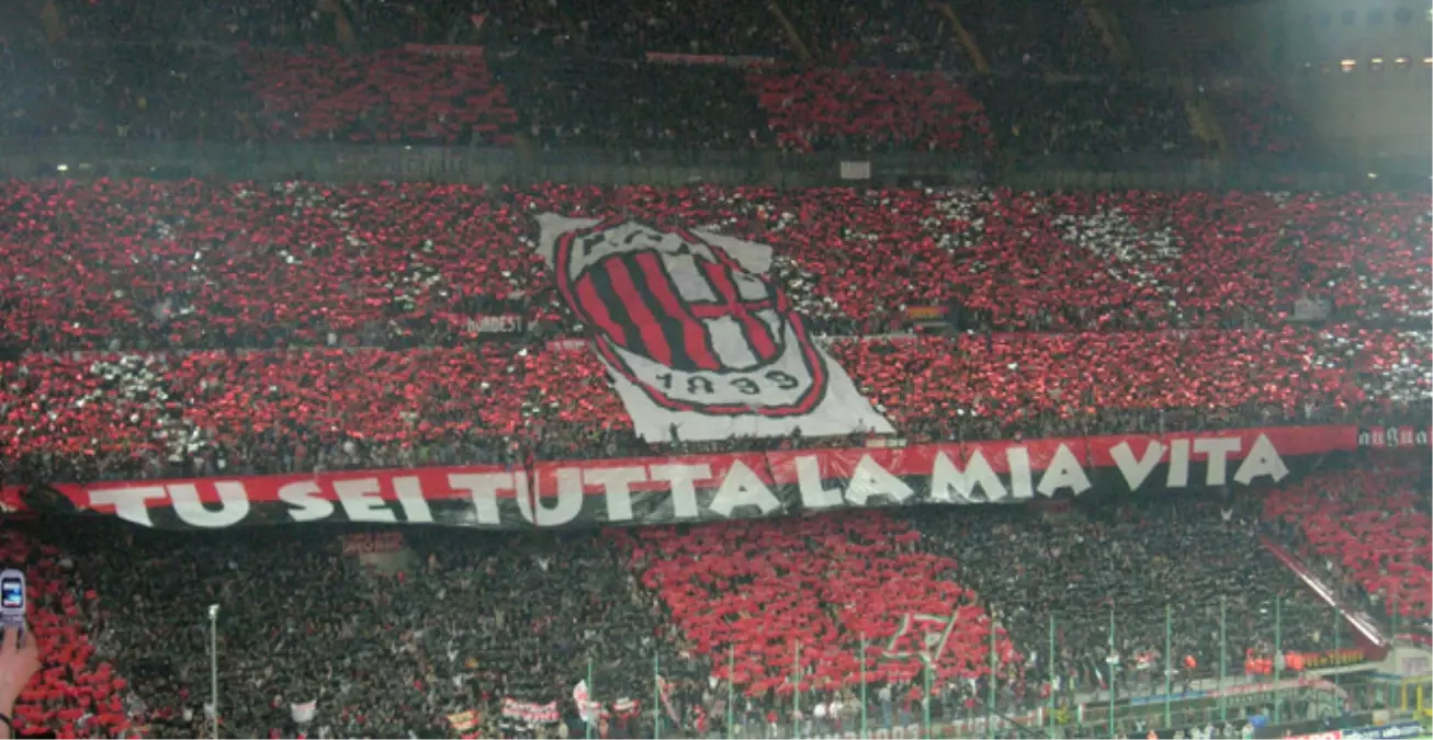 Milan San Siro\'dan Taşınma Kararı Aldı