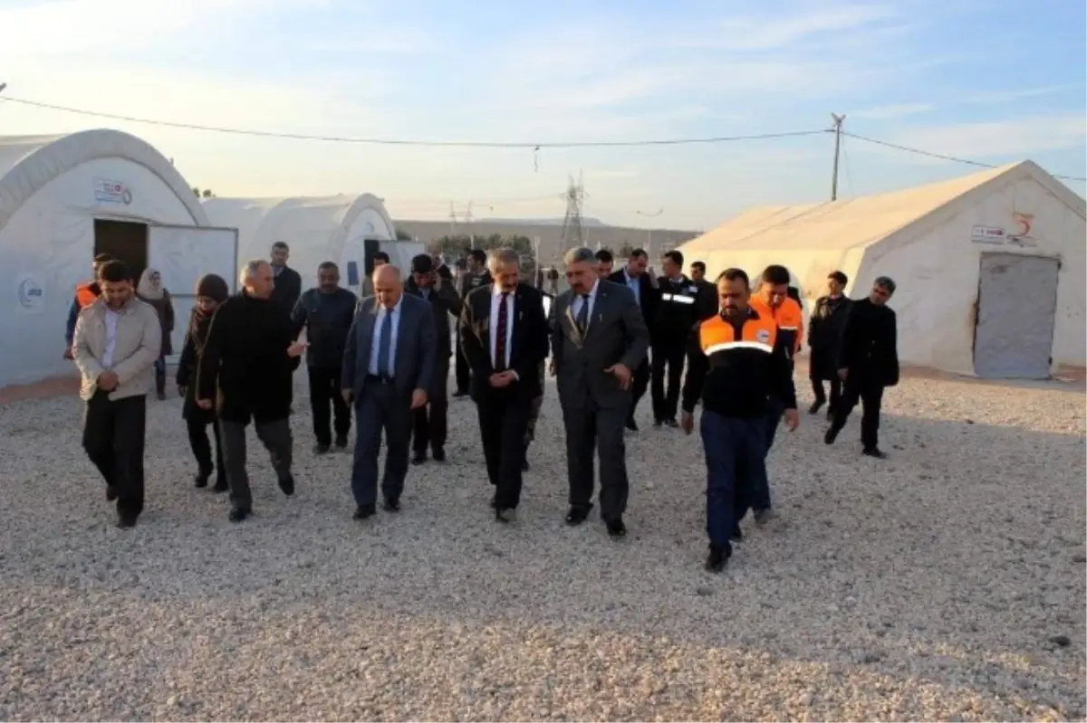 Nizip'teki Konteyner Kentte Bulunan Okullara Anlamlı Ziyaret