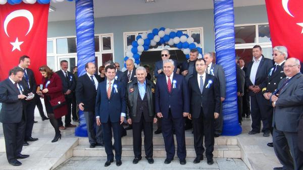 Okçulardan Gençlik Hizmetleri İl Müdürü Çeker\'e Ziyaret