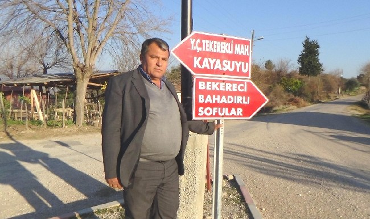 Özel Haber) Adres Soranlardan Bıkan Vatandaş Yön Tabelası Yaptırdı