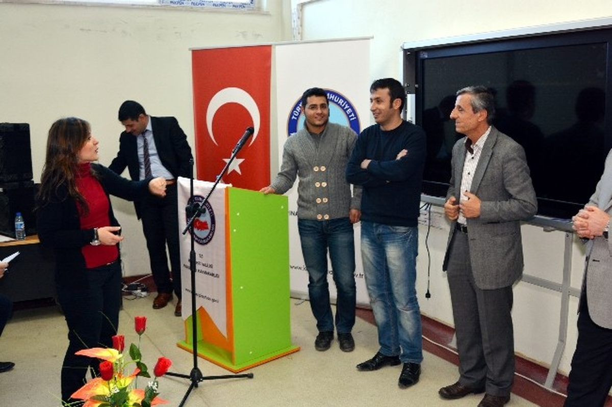 Pınarbaşı\'da Kamu Personeline Etkili İletişim Semineri Verildi