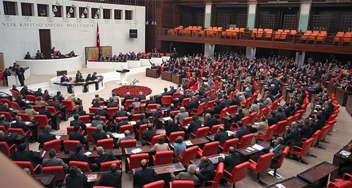 4. Demokratikleşme Paketi Anayasa Komisyonunda Kabul Edildi