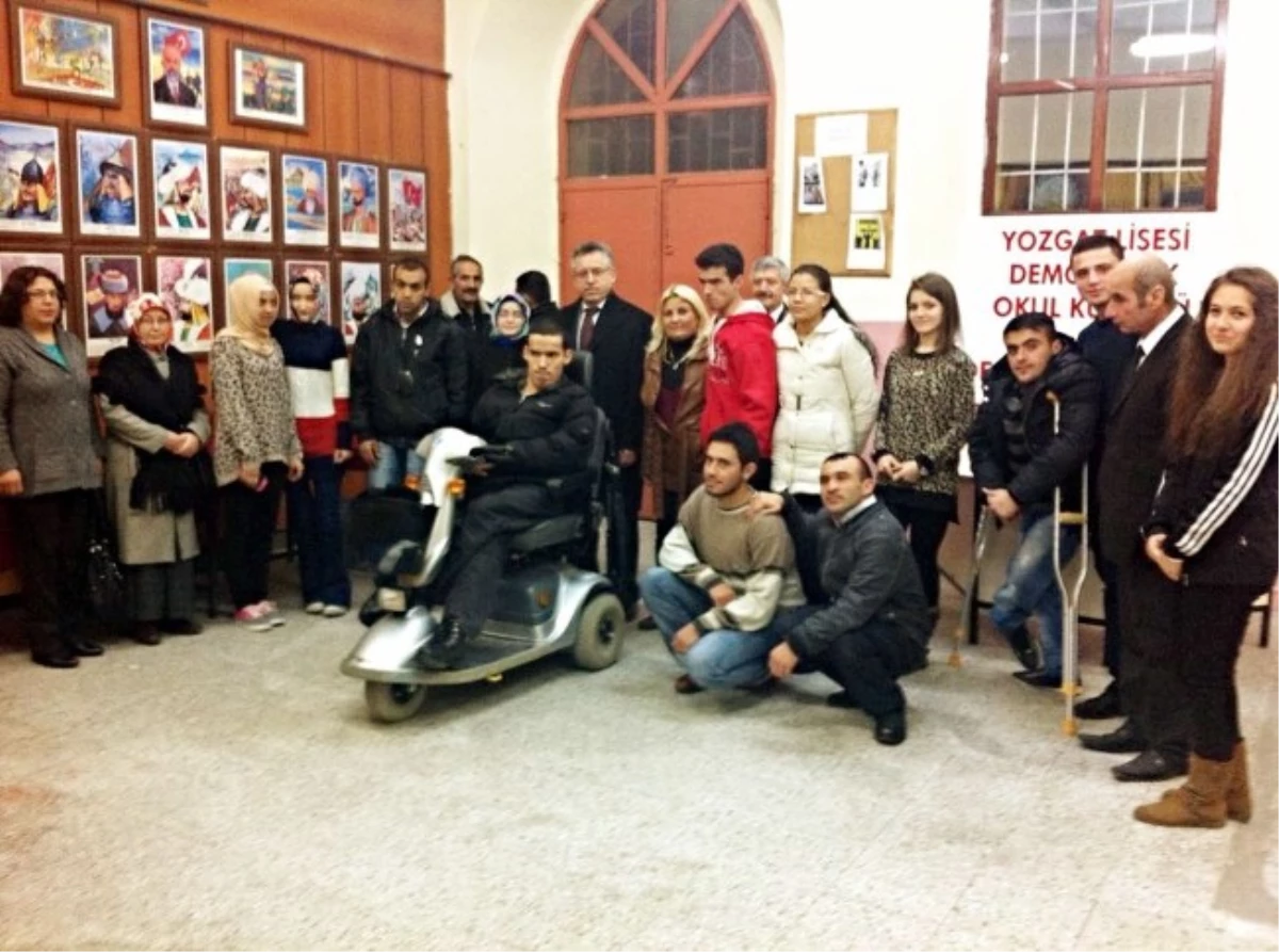 AK Parti Yozgat Belediye Başkan Adayı Kazım Arslan Engelliler Derneğini Ziyaret Etti