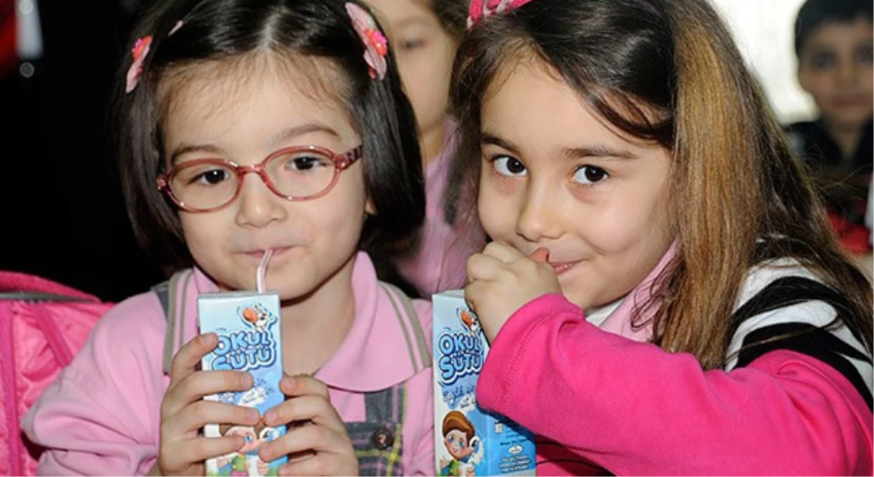 Aksaray\'da 34 Bin Öğrenciye Okul Sütü Dağıtıldı