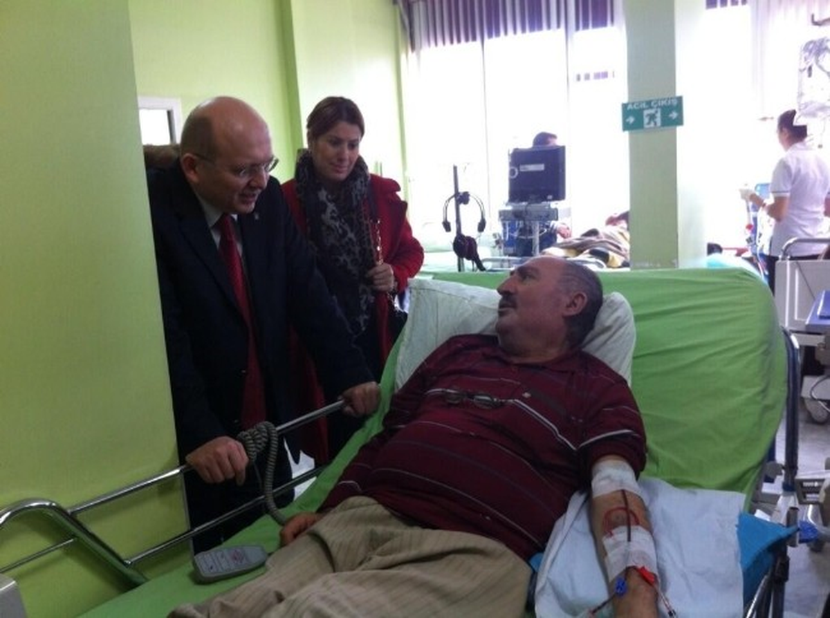 Başkan Adayı Dr. Kalay, Sağlık Merkezlerini Ziyaret Etti