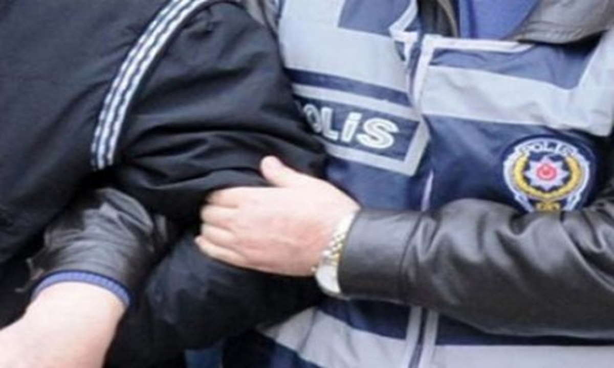 Çalıntı Motosiklette Yakalanıp, Gözaltına Alındı