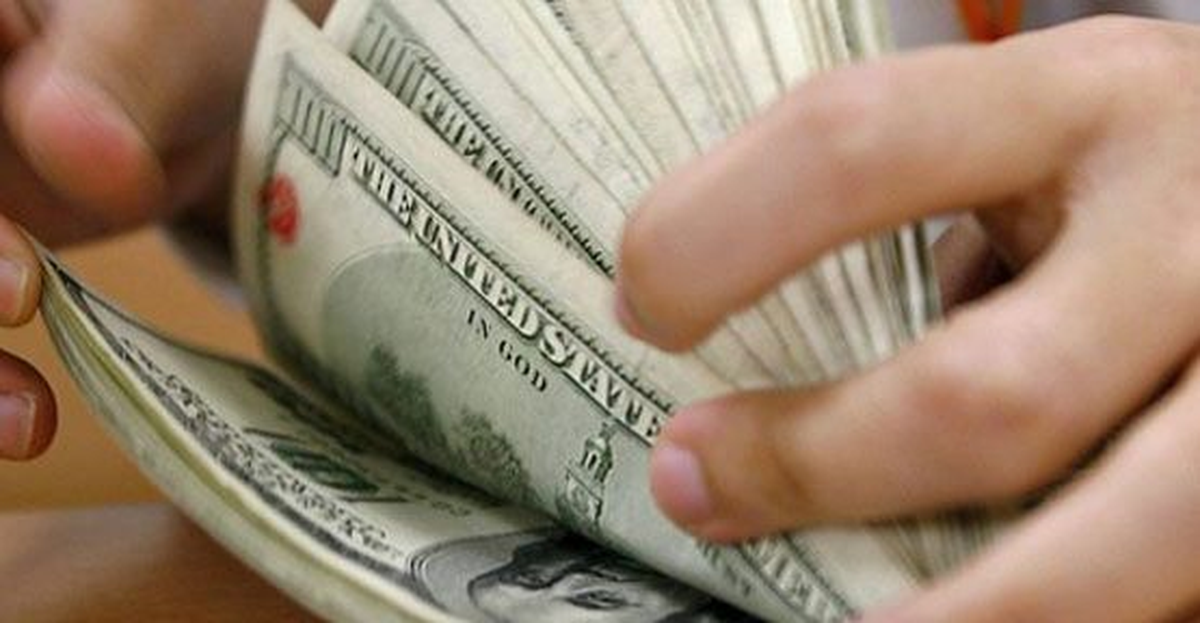 Dolar/tl 2,21\'in Altına Geriledi