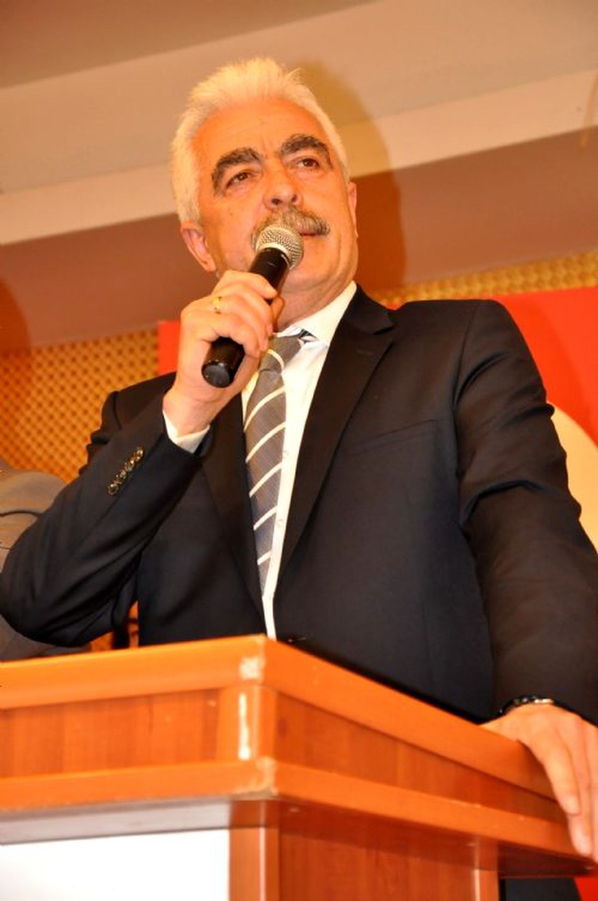 MHP Kırıkkale Adayı Pekdoğan\'dan Esnaf Ziyareti