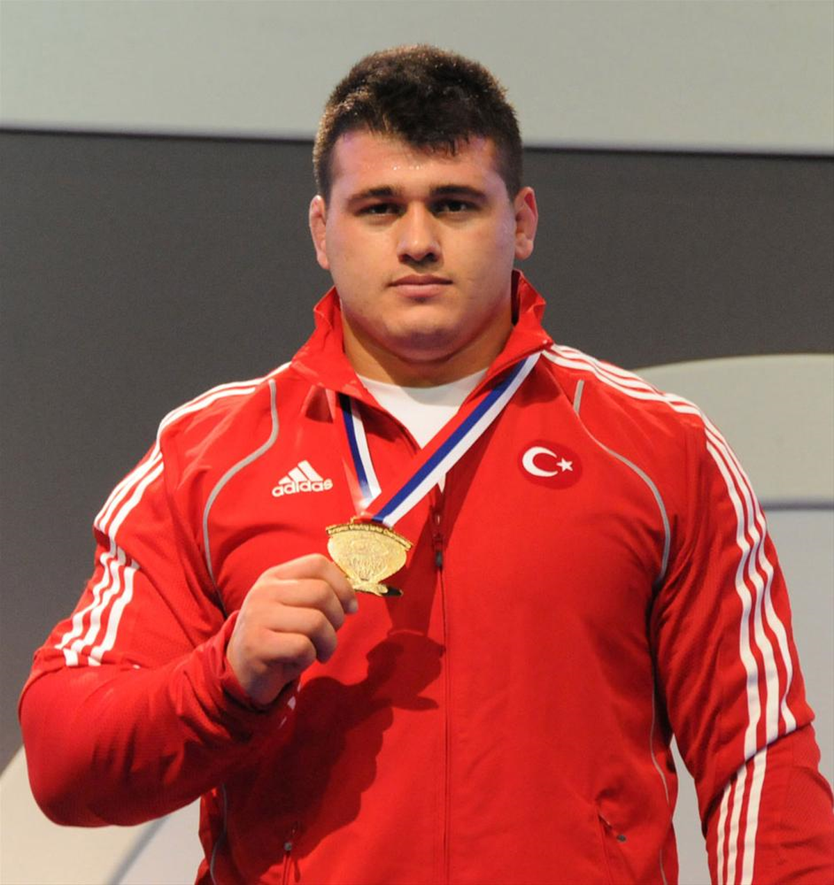 Milli Güreşçi Kayaalp\'ten Sporculara "Dopingden Uzak Durun" Tavsiyesi