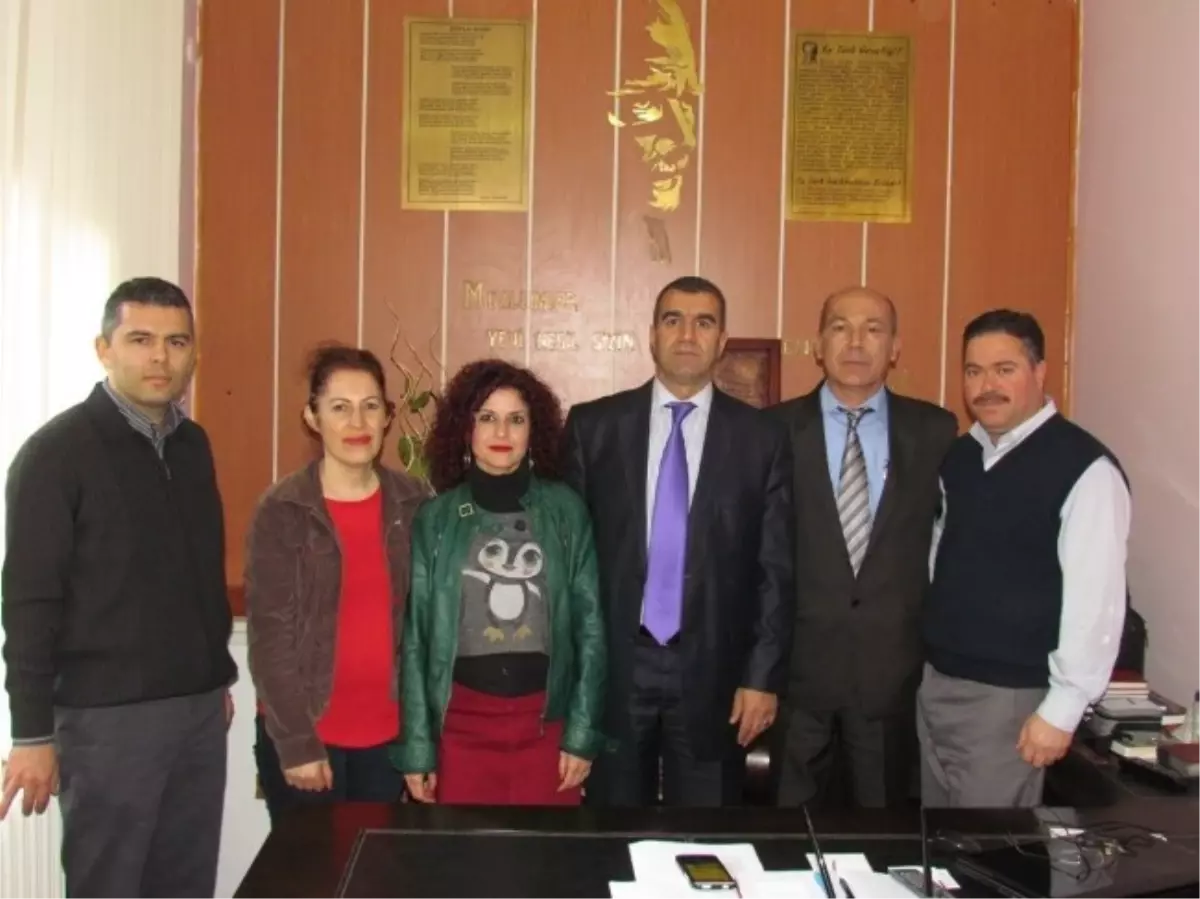 Ödemiş Eğitim Sen\'den Milli Eğitim Müdürü Ünlü\'ye Ziyaret