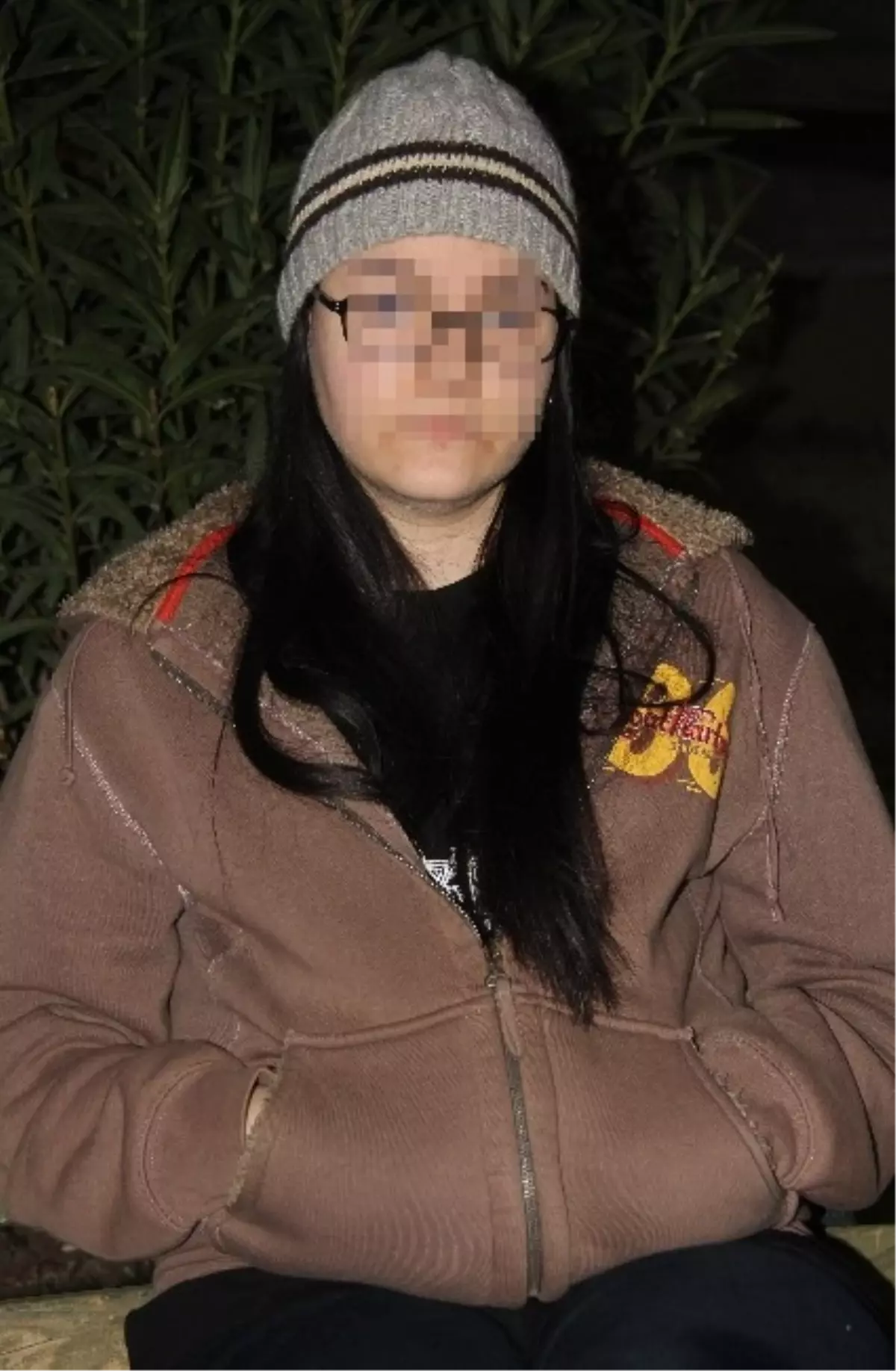 Kedi Vahşetini Ortaya Çıkaran Genç Kız Koruma İstiyor