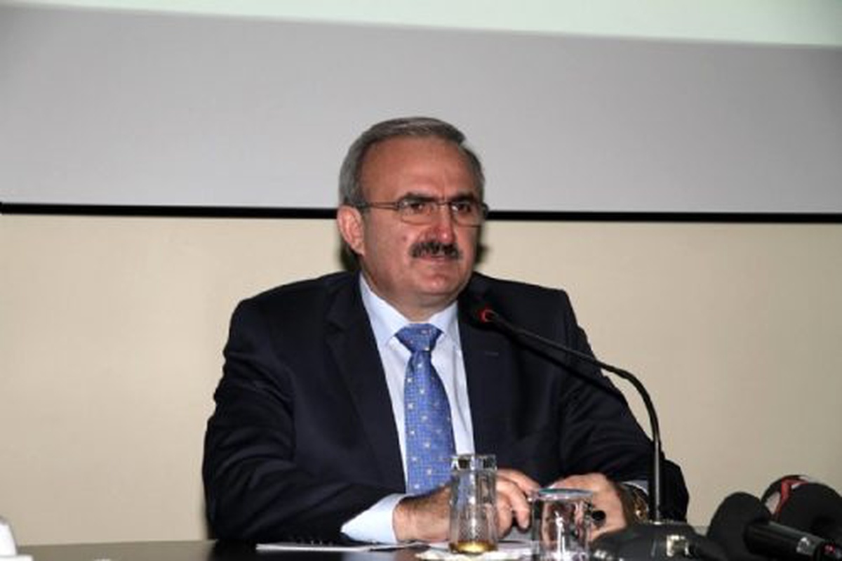 Vali Karaloğlu, Siyasi Parti Temsilcileriyle Bir Araya Geldi