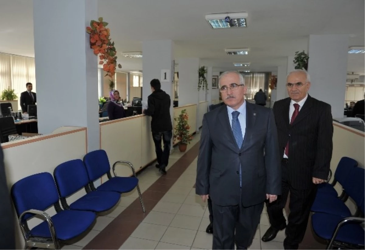 Vali Tuna\'nın Defterdarlık ve Kamu Hastaneleri Birliği Genel Sekreterliği Ziyareti