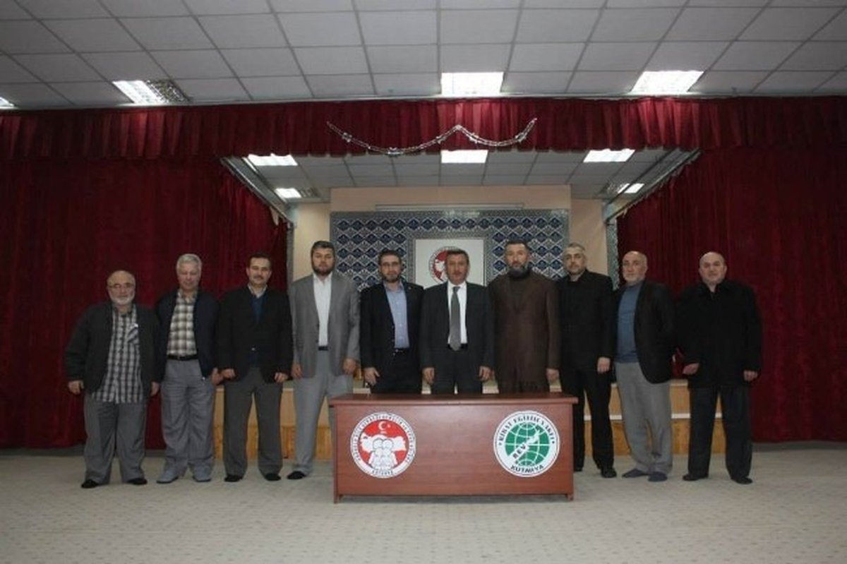 Vali Yılmaz Anadolu Aile Derneği\'ni Ziyaret Etti