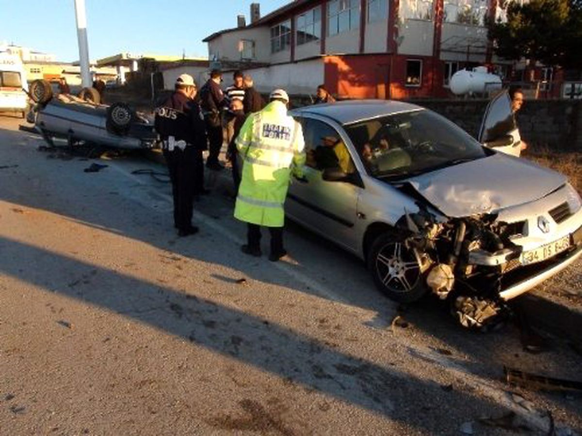 Yozgat\'ta Trafik Kazası: 2 Yaralı
