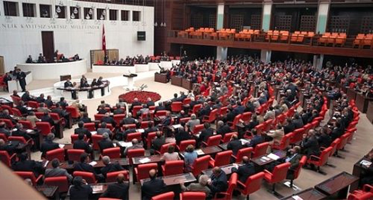 Yeni Demokratikleşme Paketi Komisyonda