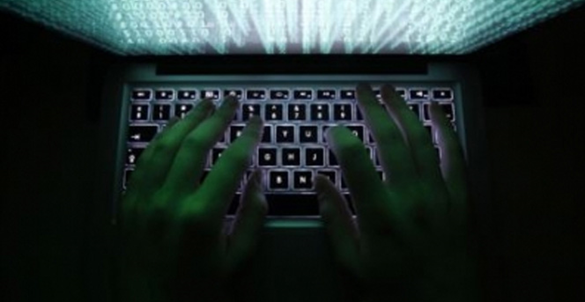 Amerika\'nın Sesi: Türkiye\'de İnternet Yasası Siyaseti Gerdi