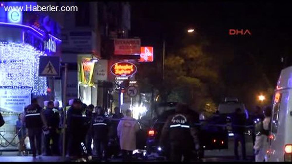 Bakırköy\'de Şüpheli Araç Polisi Alarma Geçirdi