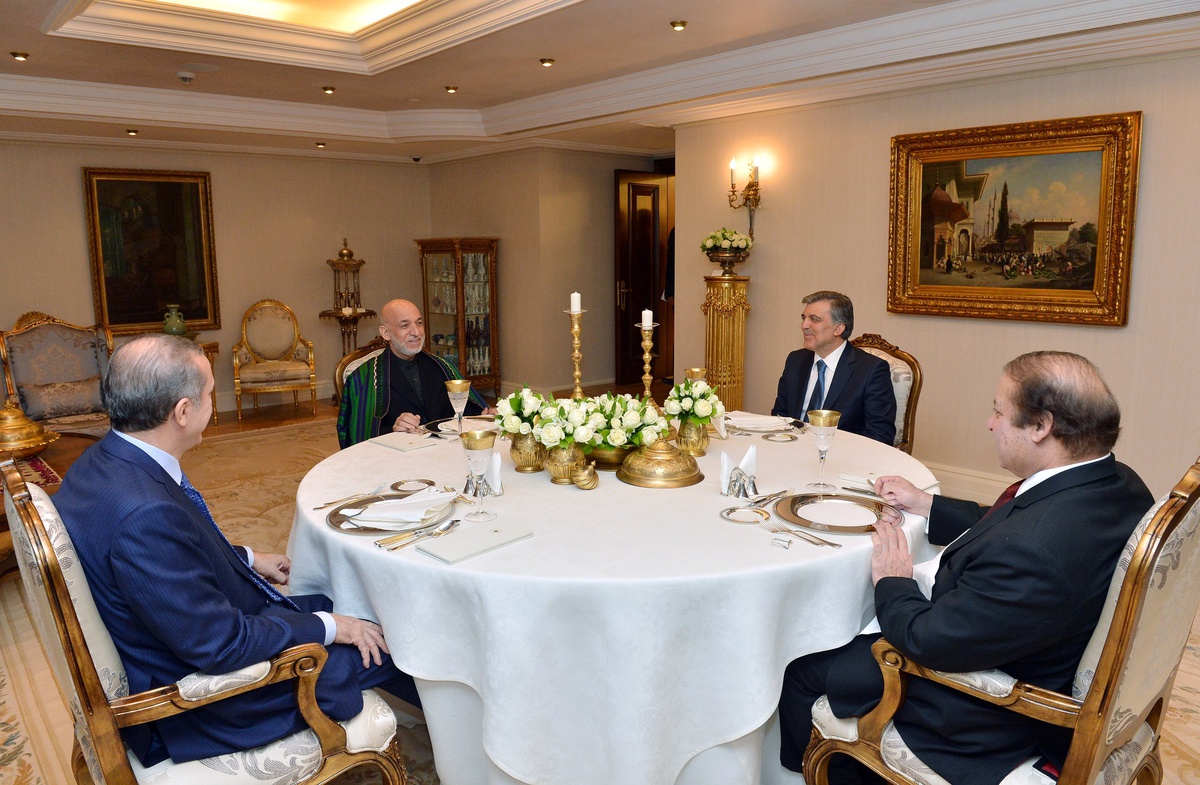Cumhurbaşkanı Gül, Afganistan Cumhurbaşkanı Karzai ve Pakistan Başbakanı Şerif Onuruna Akşam Yemeği...