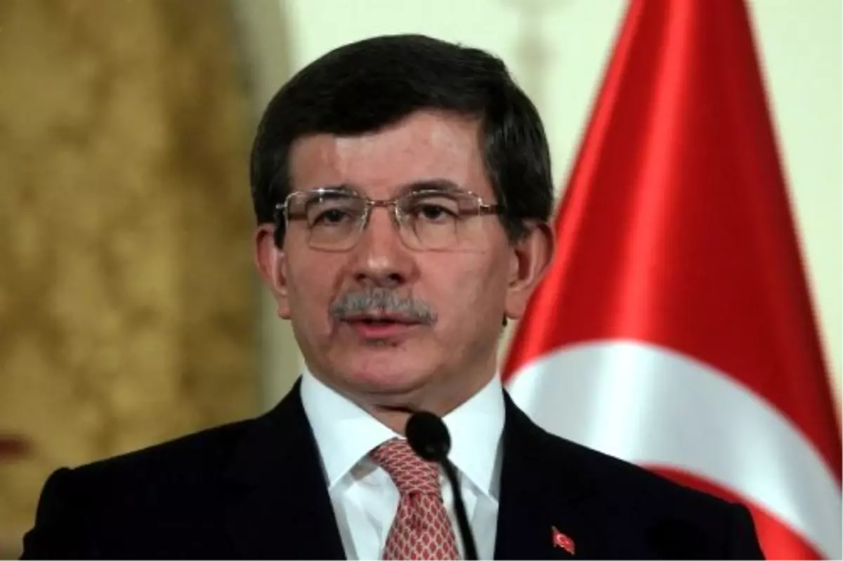 Dışişleri Bakanı Davutoğlu - Ortak basın toplantısı (2) -