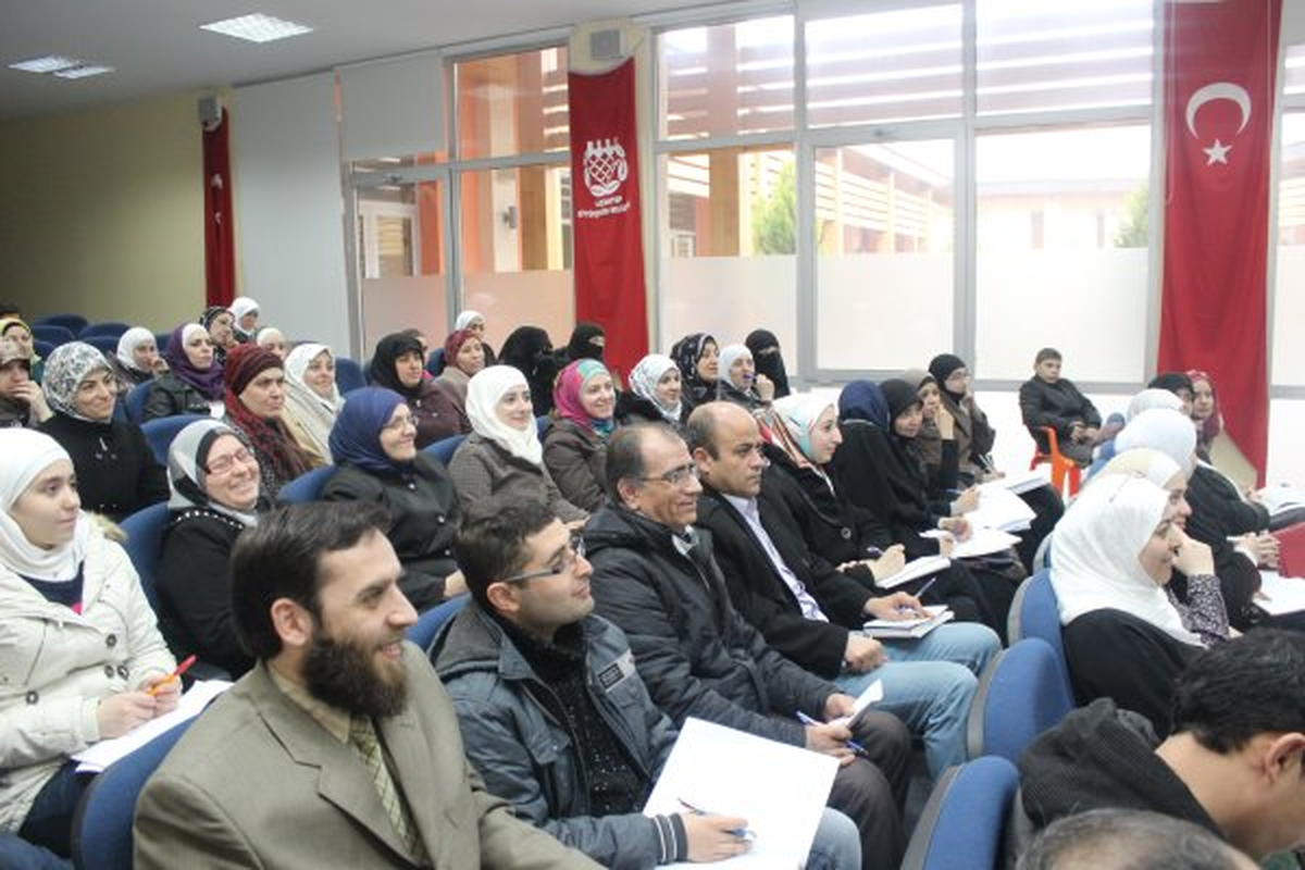 Gamek\'ten Suriyelilere Adaptasyon ve Stres Semineri