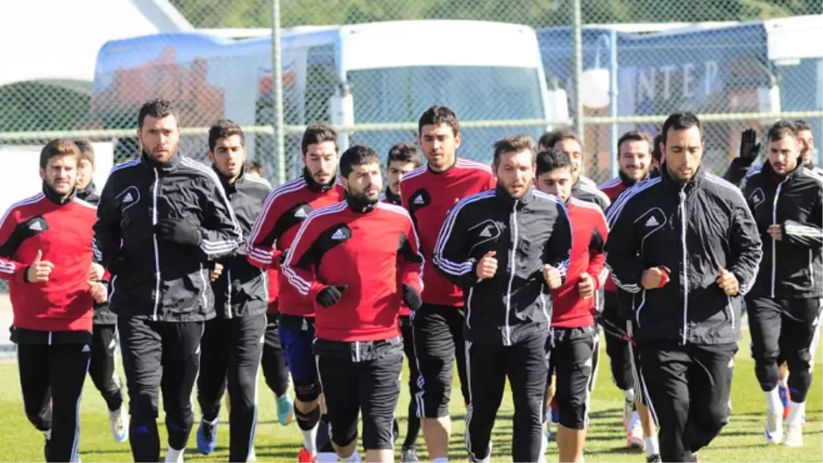 Gaziantep Büyükşehir Belediyespor\'da, Balıkesirspor Maçı Hazırlıkları