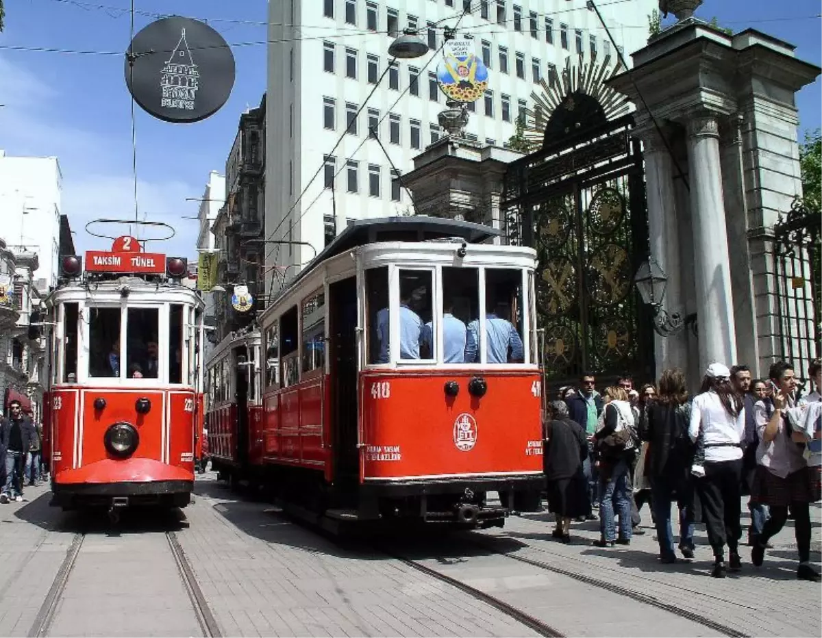 İstanbul Tramvayları 100 Yaşında