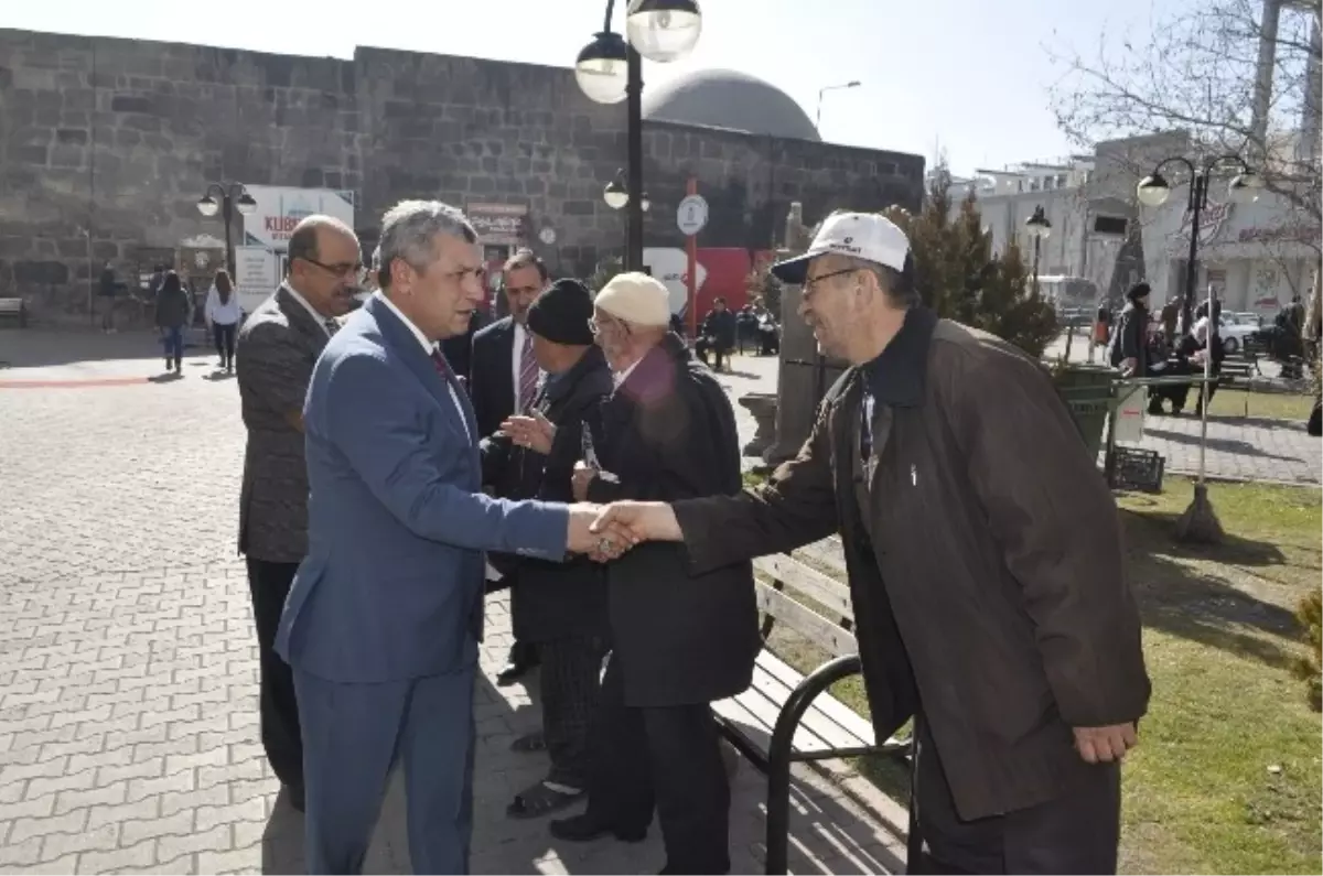 MHP Başkan Adayları İstasyon Caddesinde