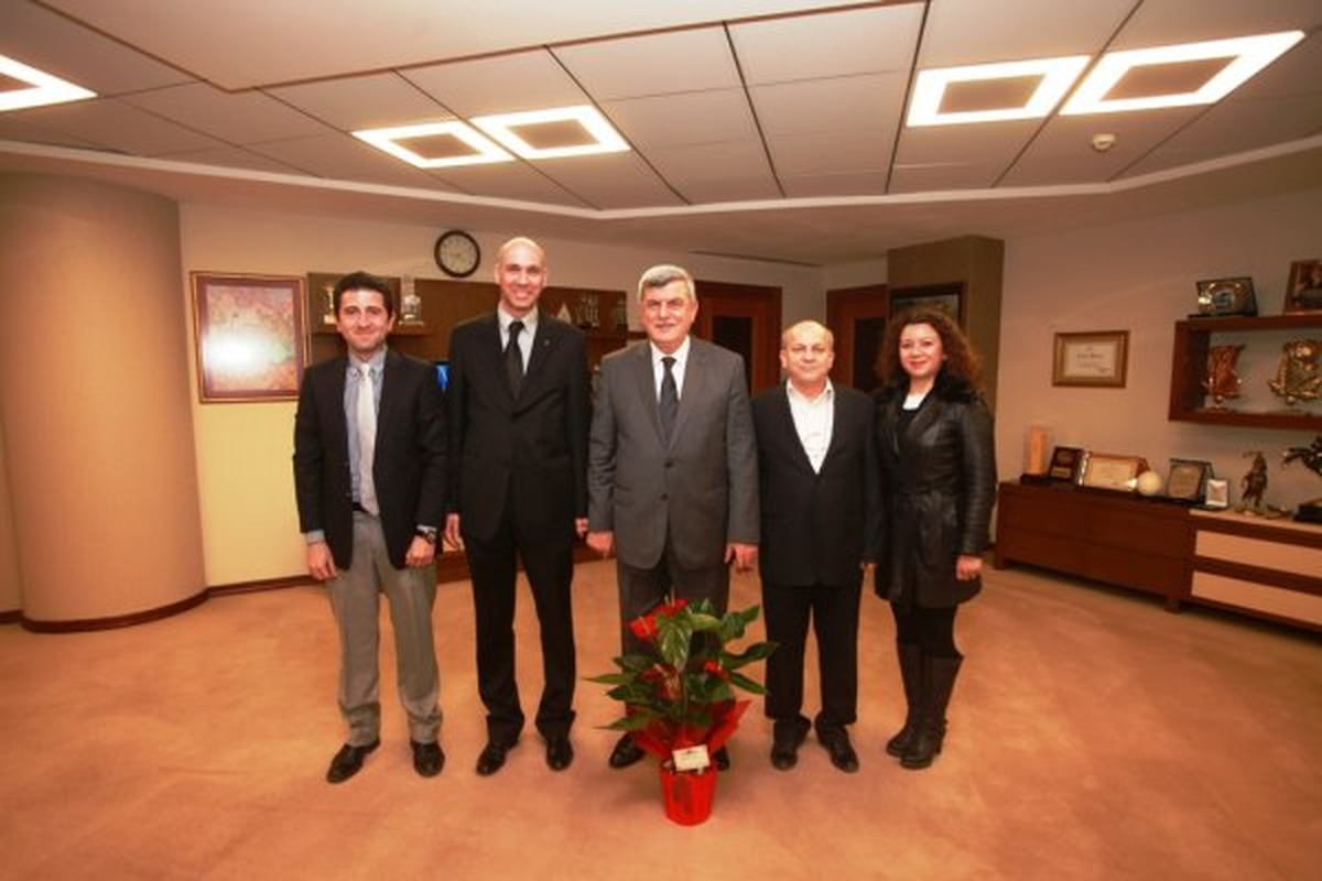 Mimarlardan Başkan Karaosmanoğlu\'na Ziyaret