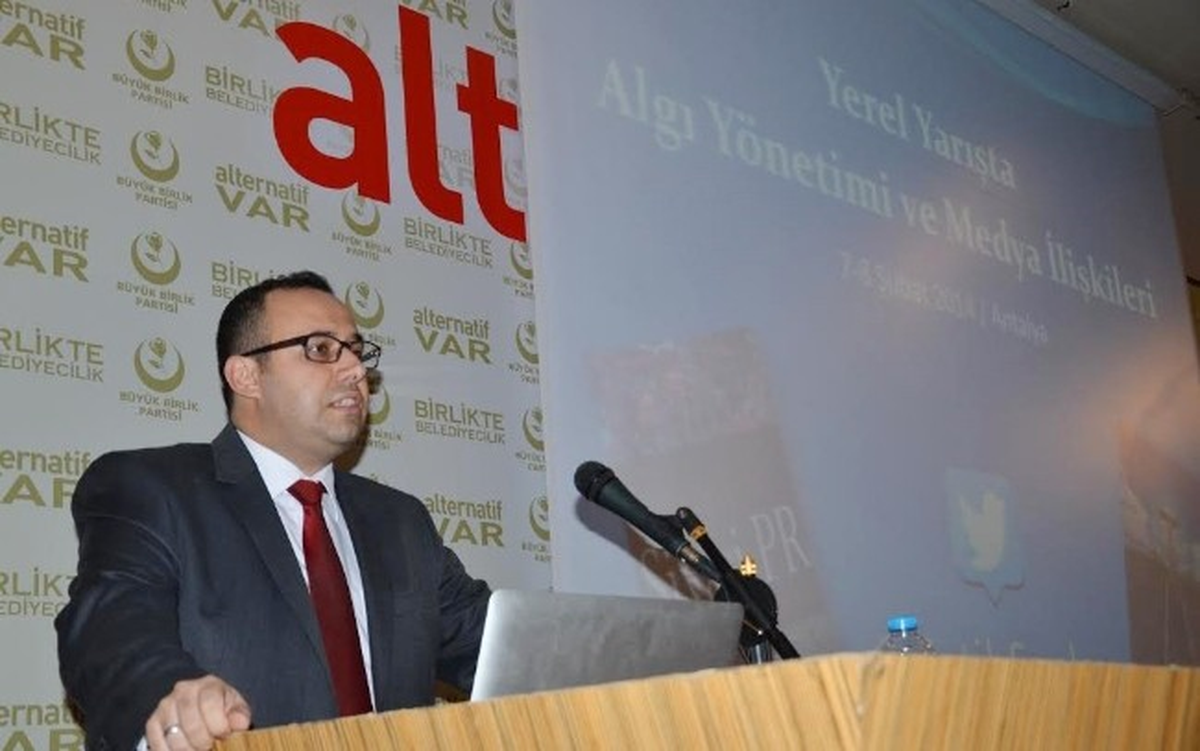 Siyasal İletişim Uzmanından, Twitter Kullanmayan Adaylara Tepki