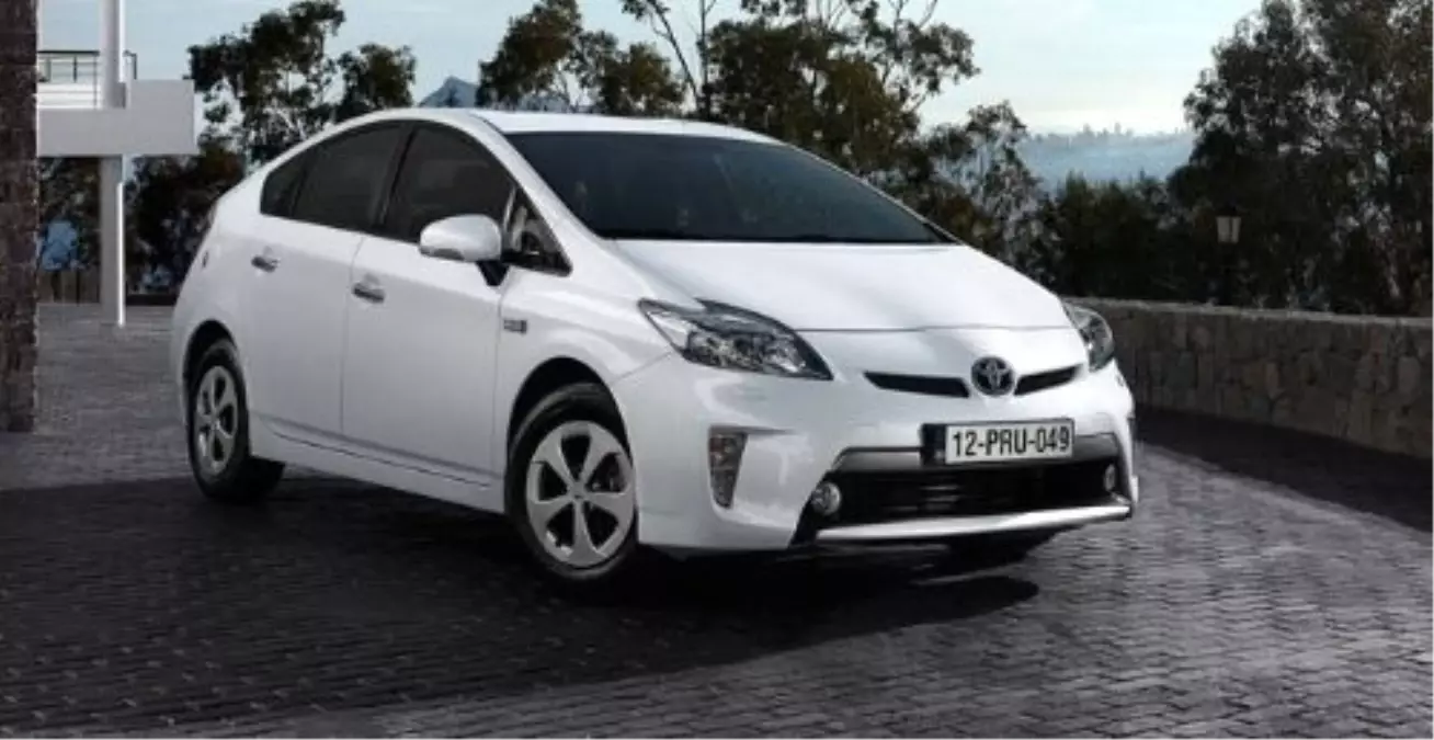 Toyota, 1,9 Milyon Aracı Geri Çağırıyor
