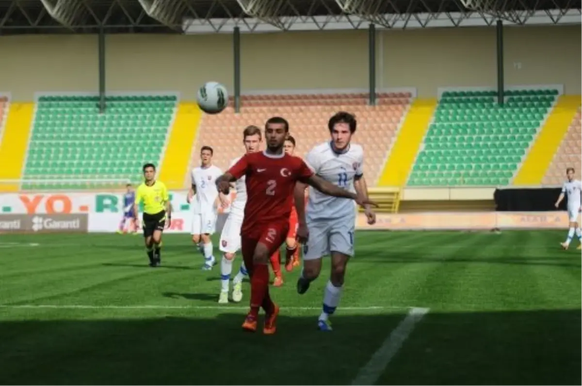 U19 Türkiye-Slovakya hazırlık maçı -