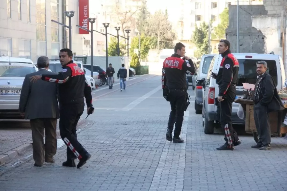 Zanlıdan Polise: "O, Komiserim Ben Seni Tanıyorum Sana Yanlış Olmaz"