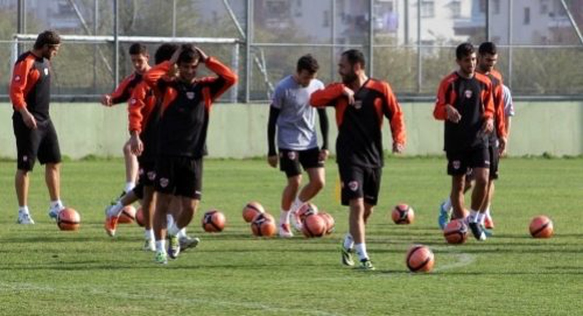 Adanaspor\'da Tavşanlı Linyitspor Hazırlıkları Sürüyor