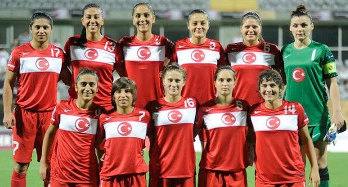 Diyarbakır\'dan Kadın Milli Takımına 2 Futbolcu