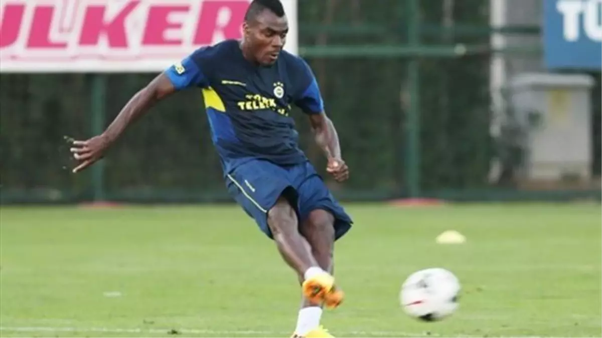 Fenerbahçe\'ye Emenike Müjdesi