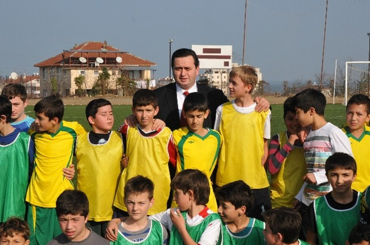 MHP Akçakoca Belediye Başkan Adayı Yanmaz, Genç Sporculara Destek Sözü Verdi