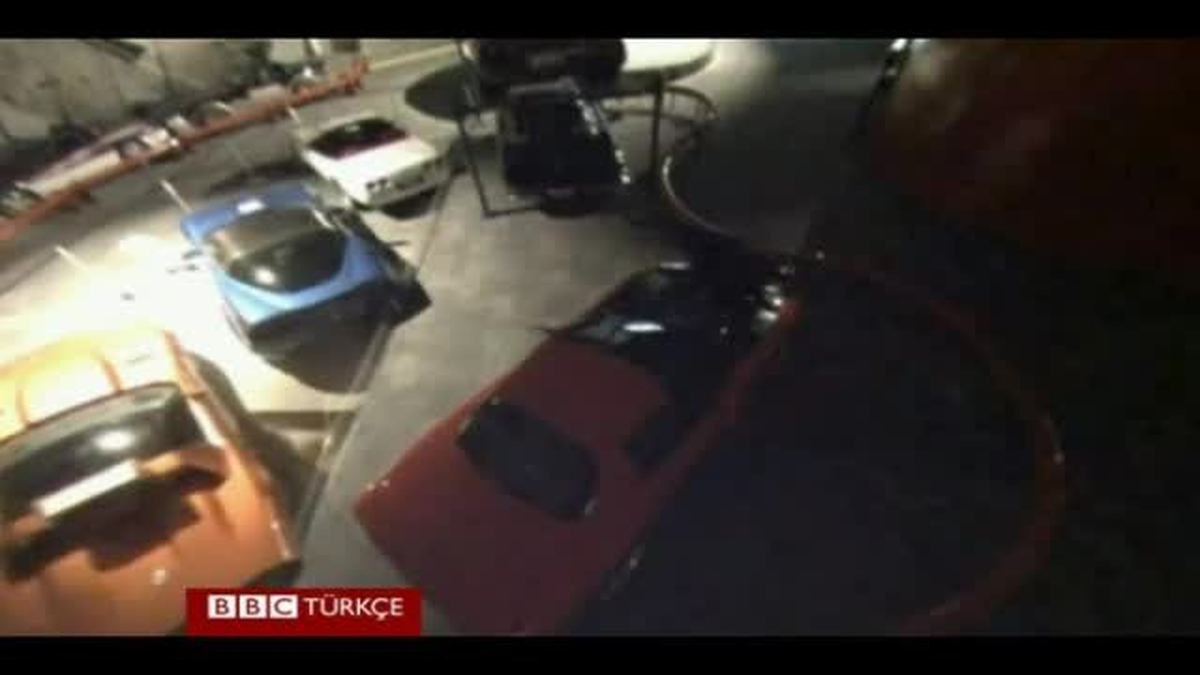 Açılan Çukur Corvette\'leri Yuttu