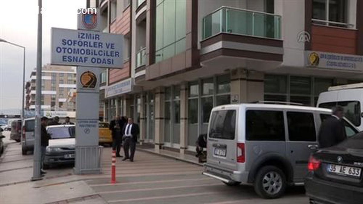 AK Parti Genel Başkan Yardımcısı Hotar İzmir\'de
