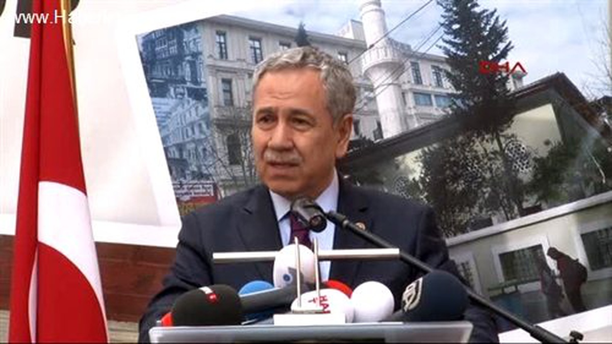 Arınç, Nazım Hikmet Şiiriyle Hüseyin Ağa Camii\'ni İbadete Açtı