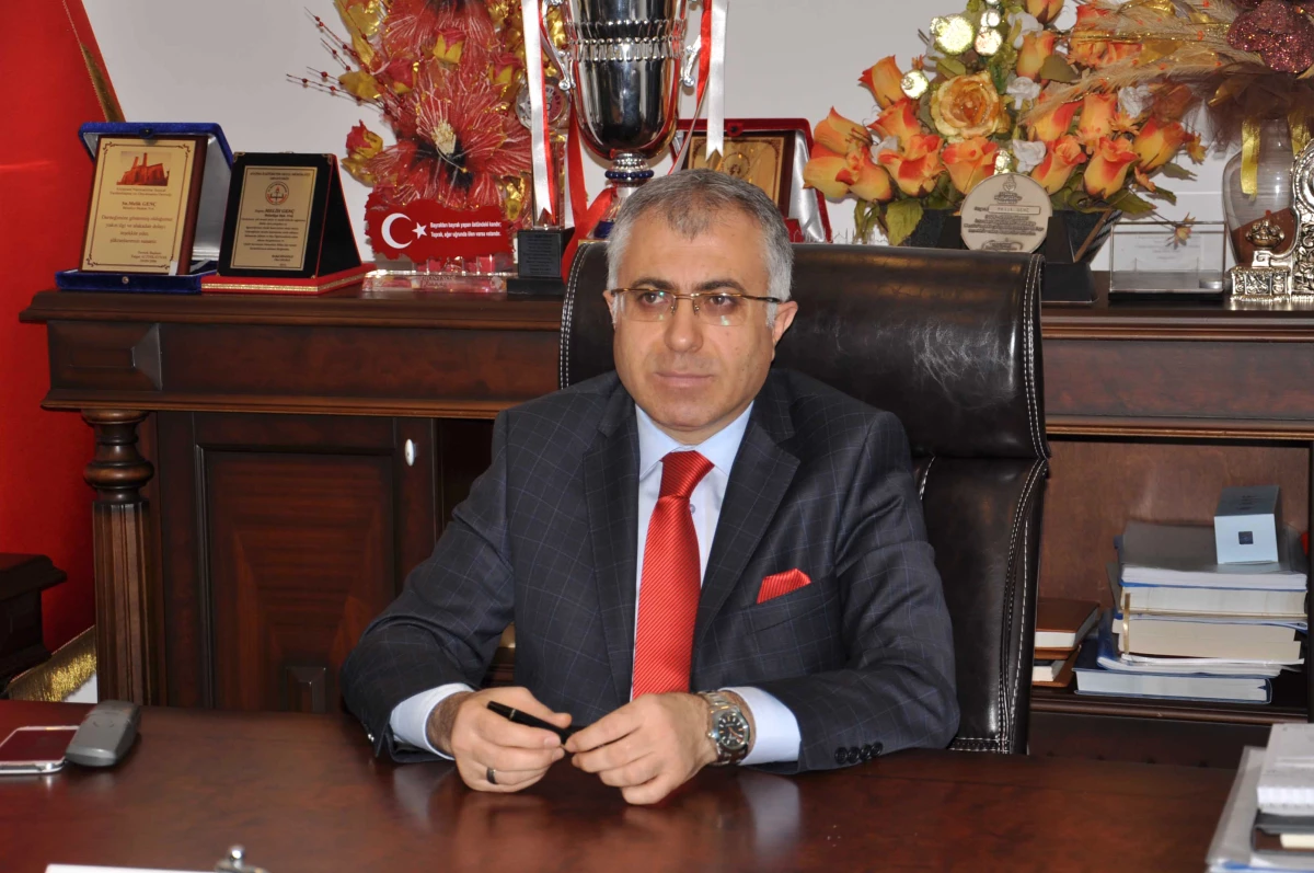 Arnavutköy Belediye Başkan Yardımcısı İstifa Etti