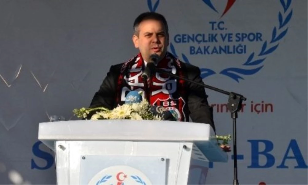 AK Parti Samsun İl Teşkilatı, Gençlik ve Spor Bakanı Kılıç\'ı Ziyaret Etti