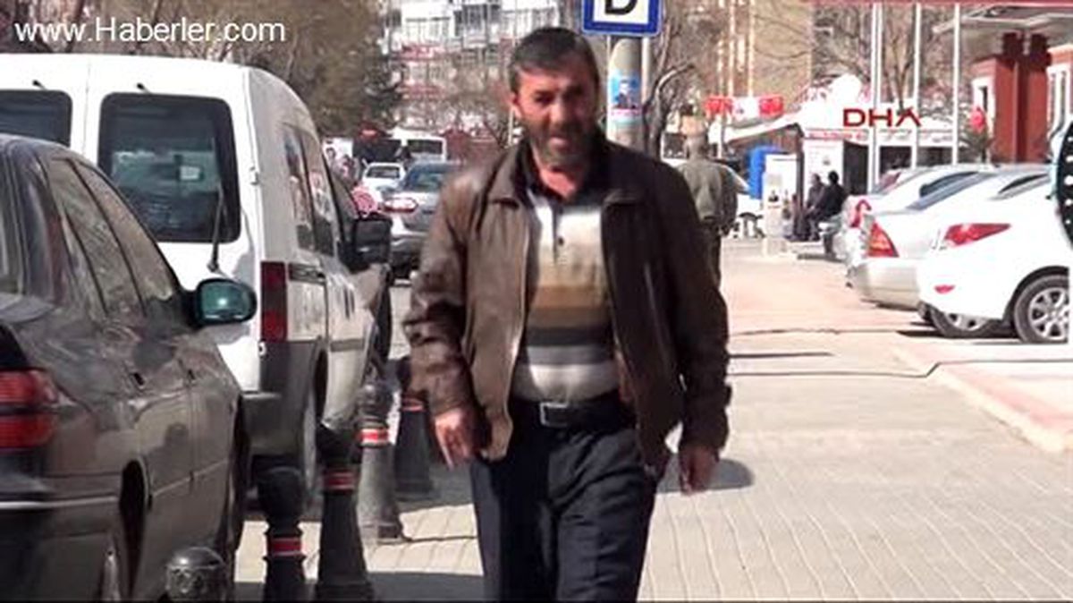 Bedensel Engelli İşçi, Belediye\'deki Kadrolaşmayı Basına Açıkladığı İçin İşten Atıldığını İddia Etti
