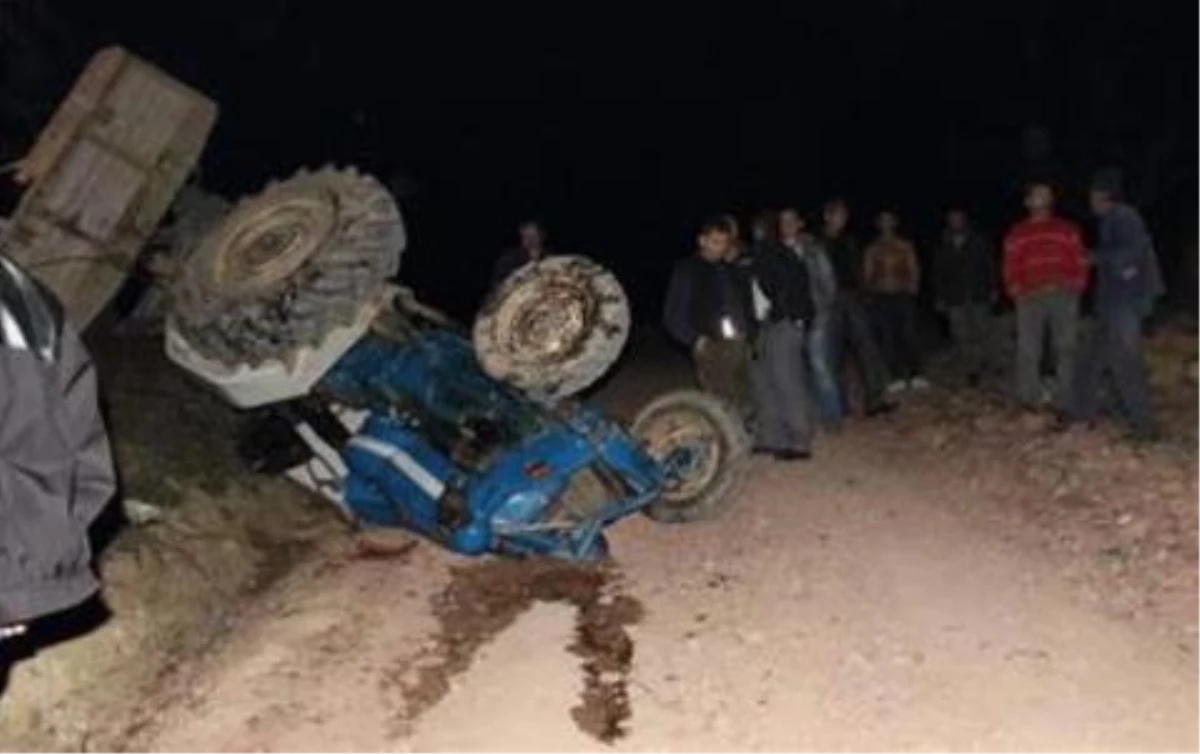 Kocaeli\'de Traktör Devrildi: 1 Ölü, 4 Yaralı