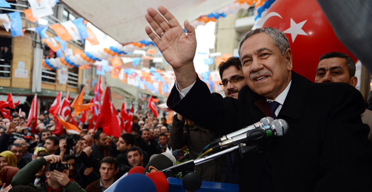 Arınç: Ben Kılıçdaroğlu Değilim Masayı Yumruklamam