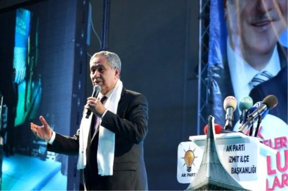 Bülent Arınç: "Aramızdan Çıkan Üç Beş Kişiyi Mahkeme Karşısına Çıkartıp Hesabını Verdirtiriz"